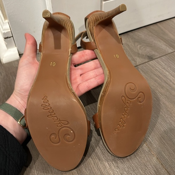 Seychelles Heels - Picture 5 of 7